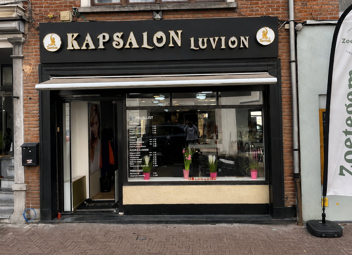 De gevel van Kapsalon Luvion in de Hoogstraat in Zottegem